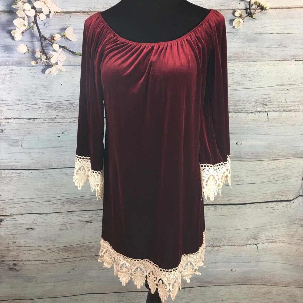 🎄 Velvet-Like Long Sleeve Tunic Lace Trim